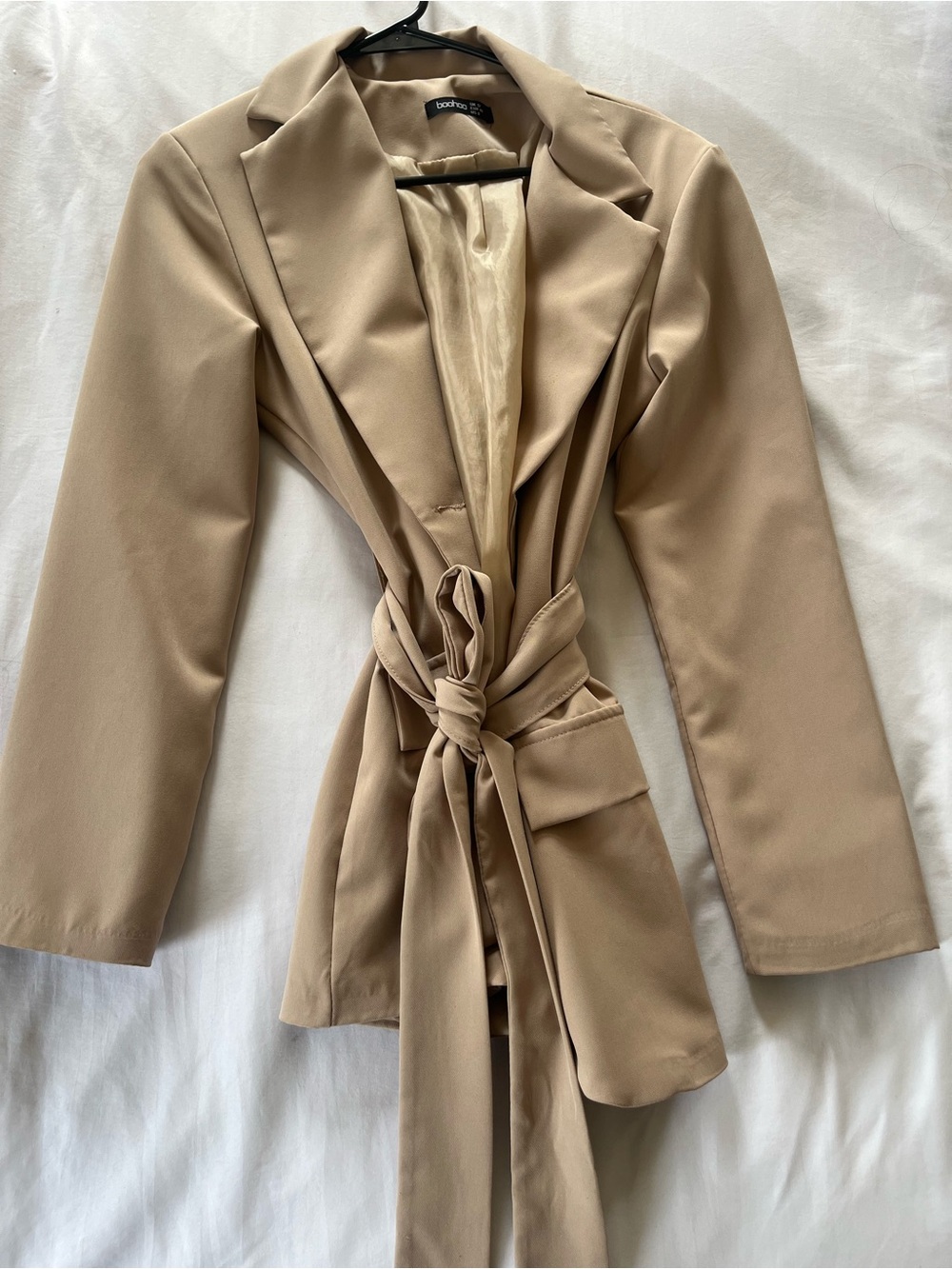 Boohoo Beige Belted Blazer Jacket - Picture 1 of 2